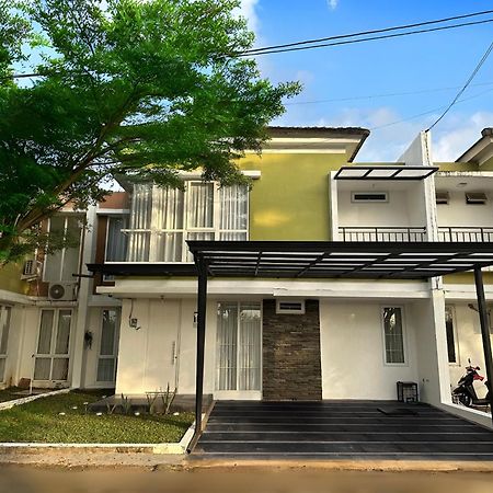 Blessimore Springhill 4Br Palembang Luaran gambar