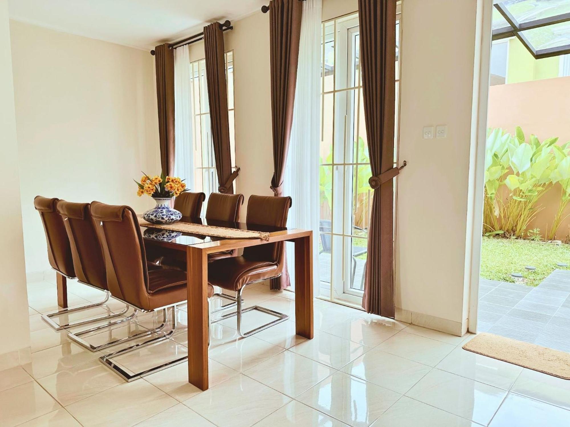 Blessimore Springhill 4Br Palembang Luaran gambar